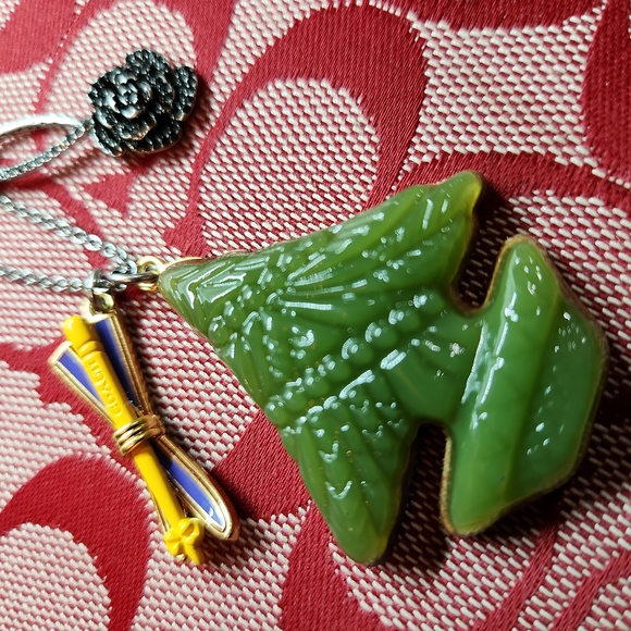 Coach Necklace - Picture 4 of 5